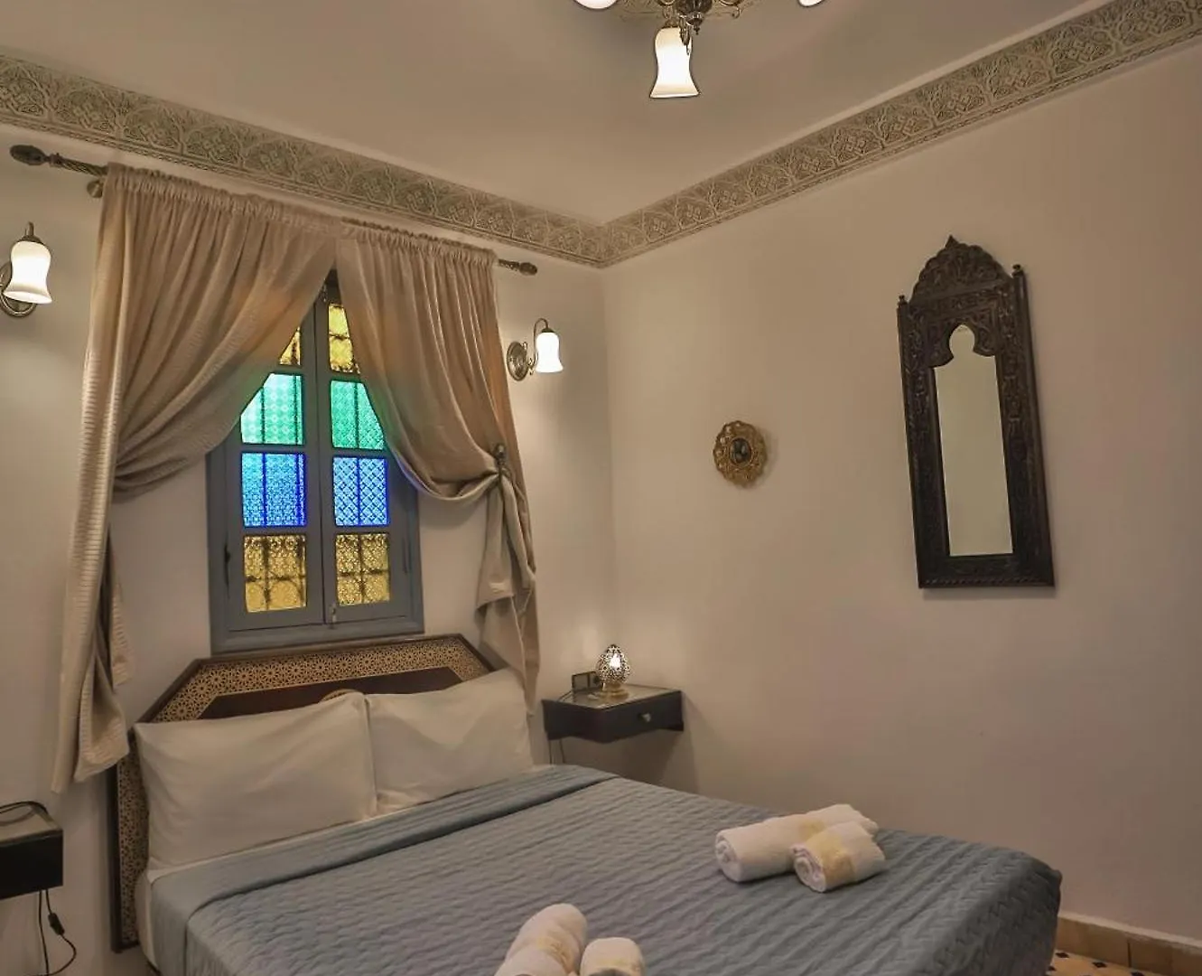 Riad Nayum فاس