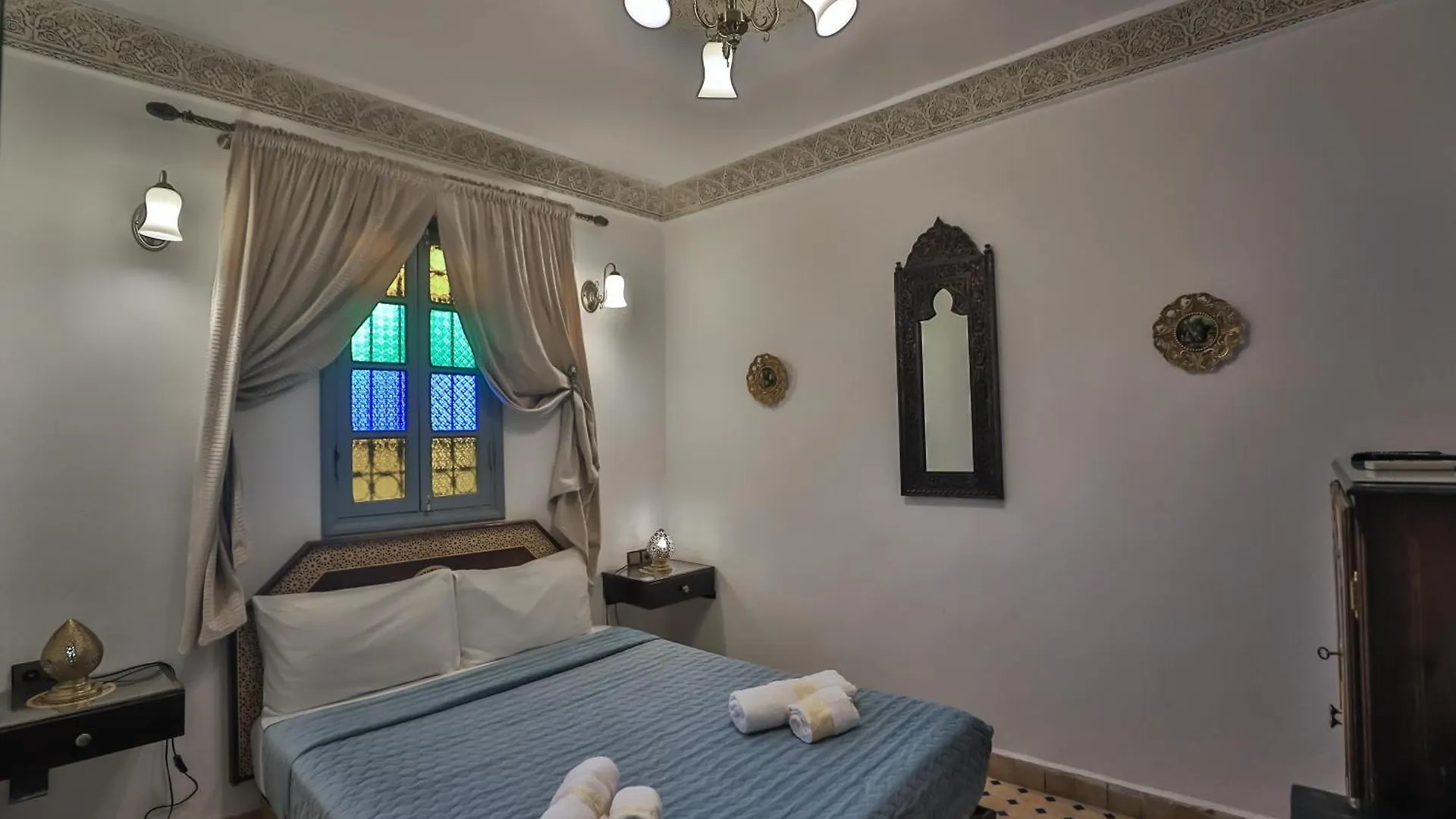 Riad Nayum فاس
